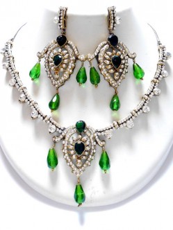 Victorian-Jewelry-Set-1840VN390